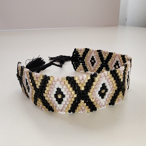 NWT Boho Black Pink Aztec Patterned Beaded Tassel Pull Tie Cinch Bracelet - Picture 3 of 7